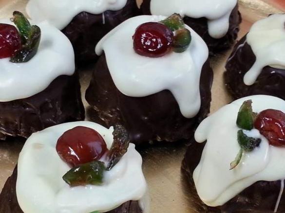 Mini Steamed Christmas Puddings