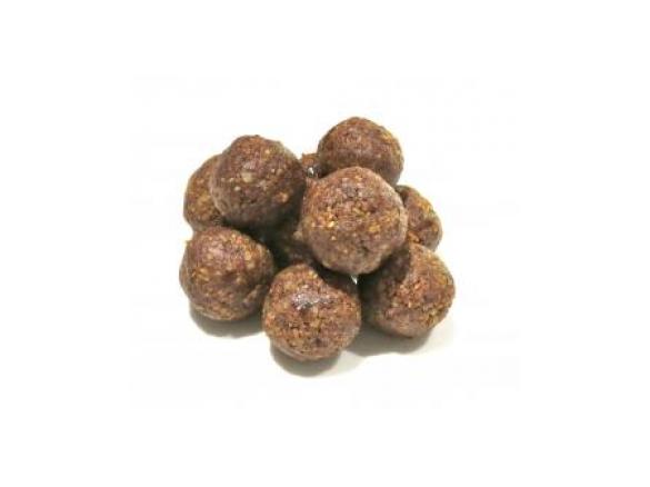 Date and Almond Protein Balls