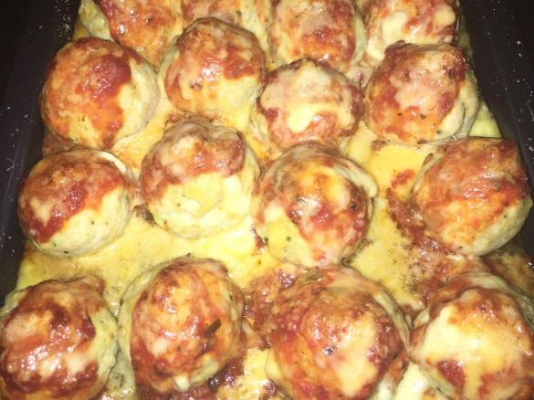 Chicken Parma Balls with Mozarella centre