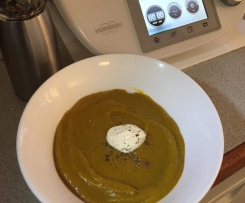 Thick and creamy pumpkin, leek and carrot soup