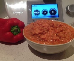 Spicy fresh capsicum and chickpea dip