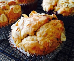Banana and mixed berry muffins
