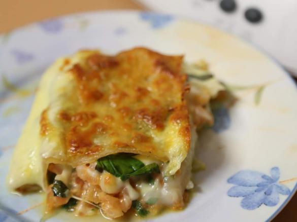 Fresh Mozzarella, Spinach and Basil Lasagna (Low FODMAP)