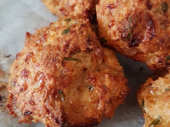 Variation Chicken Parma Balls