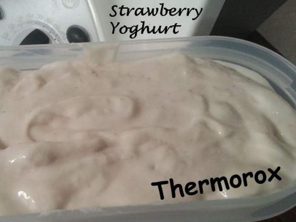 Strawberry Yoghurt - clone of shortcut vanilla yoghurt
