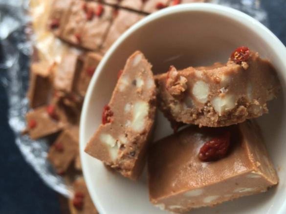 Chocolate Macadamia Tahini Bites 