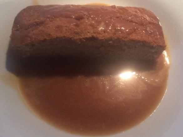 Hazelnut meal caramel cake 