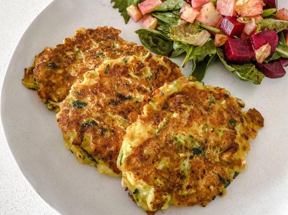 ZUCCHINI AND CARROT FRITTERS – EGG FREE