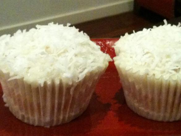 Gluten Free Lime & Coconut Cupcakes