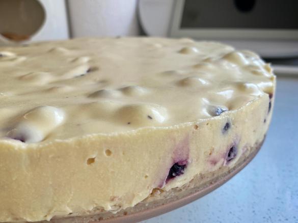 White Chocolate & Berry Cheesecake - Gluten Free