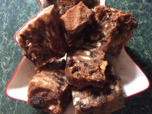 Raw Christmas Fruit Cake