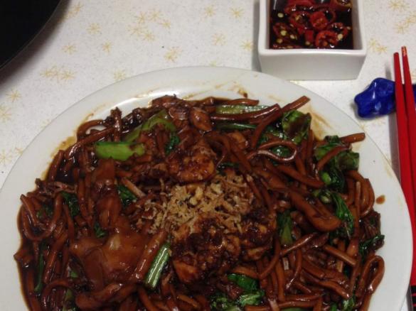 Easy Fried Noodles (Hokkien Mee- KL Hawker Style)