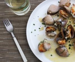 Clams with cider and chive cream
