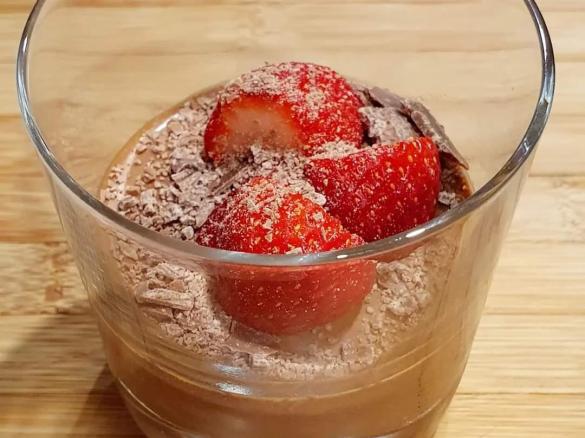Gut friendly chocolate panna cotta