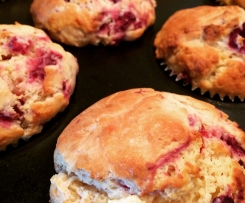 Raspberry and White Chocolate Muffins 