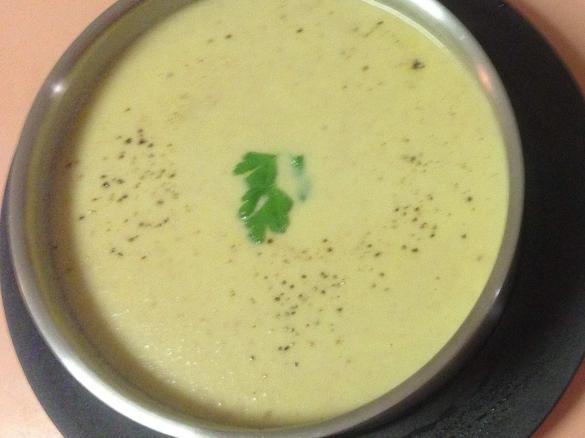 Creamy Cauliflower and Bacon Soup