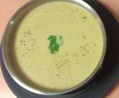 Creamy Cauliflower and Bacon Soup