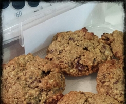 Choc Chip Oat and Date Cookies