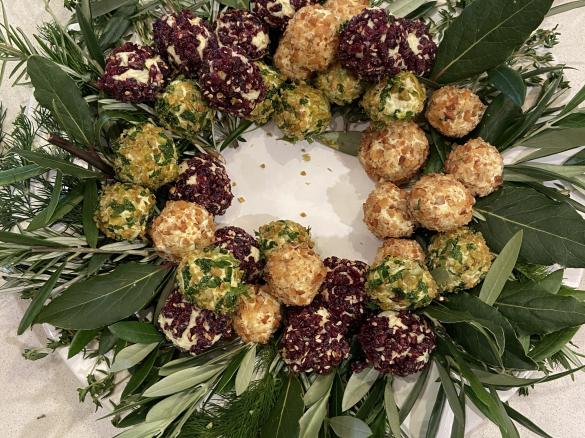 Cheese Ball Wreath