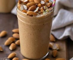 Date, Almond Oat Smoothie