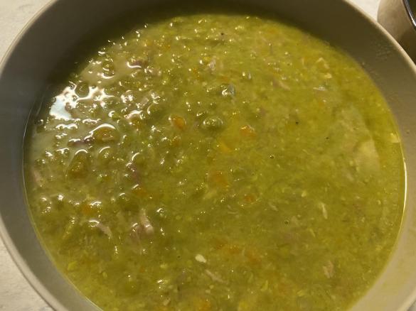 FRESH OR FROZEN PEA AND HAM SOUP