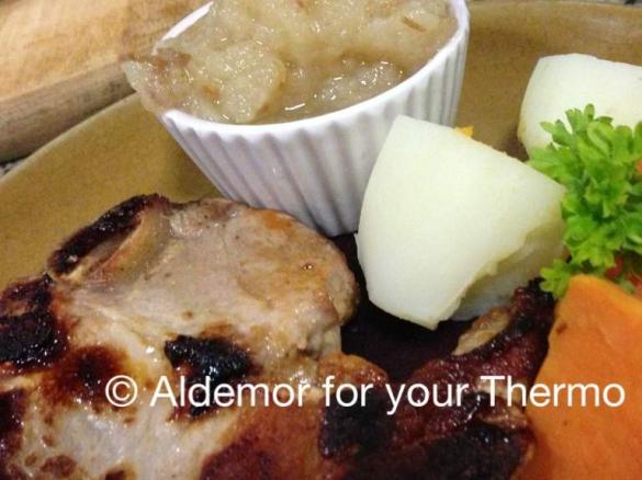 Pan Fried Pork with Veg & Fruit Puree