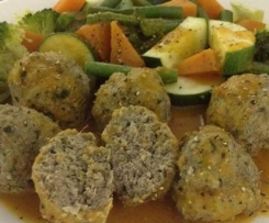Turkey and Spinach Balls with Tomato Sauce and Steamed Vegetables