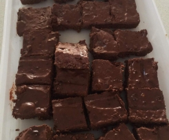 Non Bake Chocolate Brownies with icing