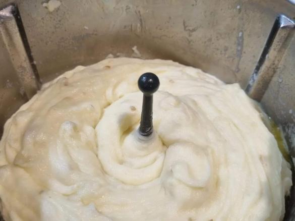 Deb's mashed potato, blade cover and peeler required