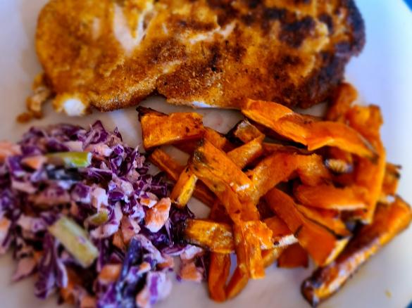 Paleo/keto Cajun chicken snitty & slaw