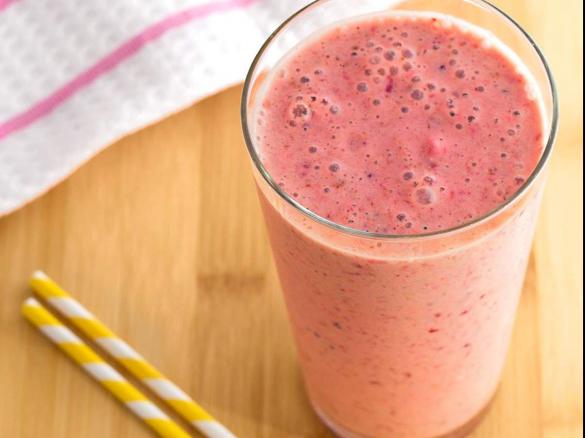 Mixed Berry Breakfast Smoothie