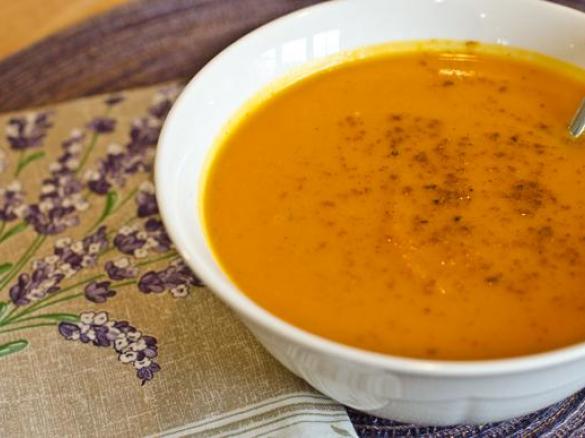 Autumn Spiced Sweet Potato and Carrot Soup