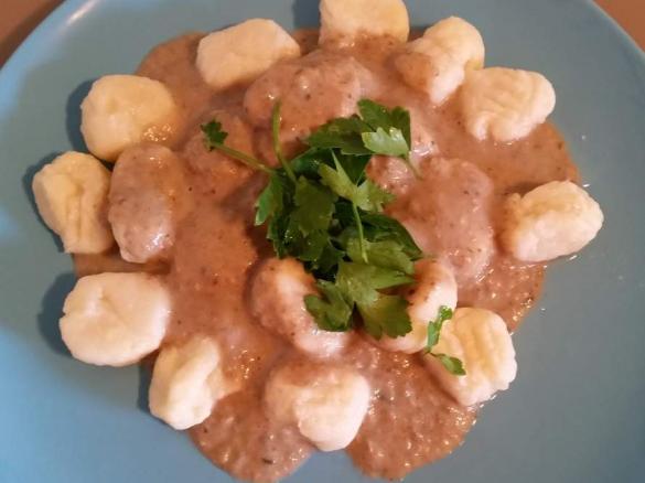 Gnocchi with mushroom and sage sauce