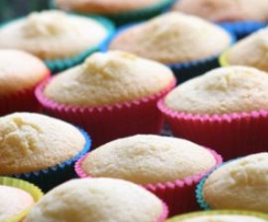 Buttermilk Vanilla Cupcakes