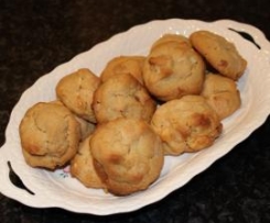 White Choc Chunk & Macadamia Biscuits