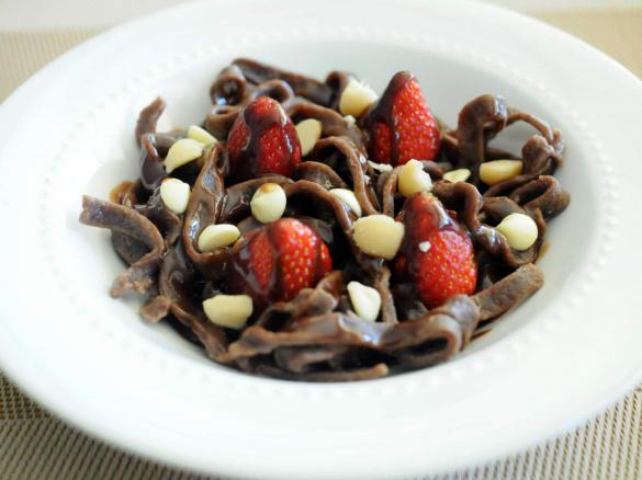 Chocolate Tagliatelle with Choc Hazelnut Sauce