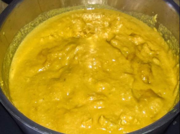 Cashew Kasundi Chicken Curry