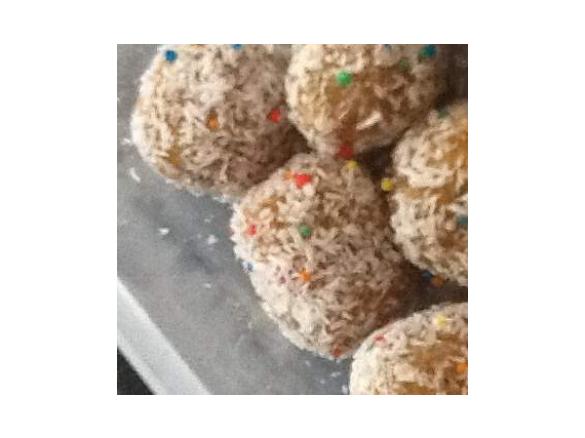 Date and Apricot Balls