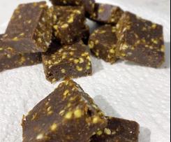 Peanut crunch protein bites