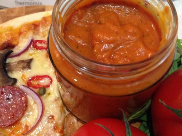 Tomato and Herb Pizza Sauce