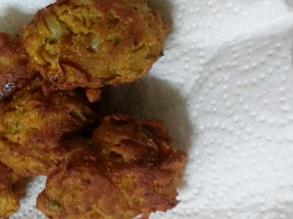 Onion bhajias