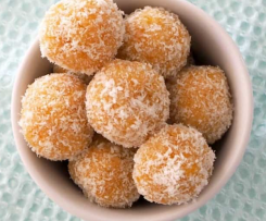 Uncooked Apricot Balls