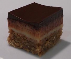 Chocolate caramel slice