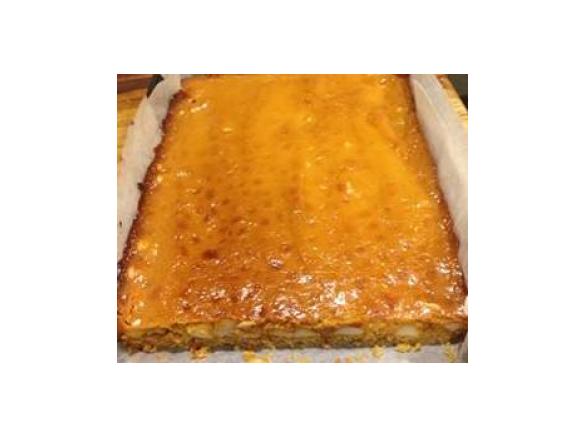 Caramel Macadamia Slice