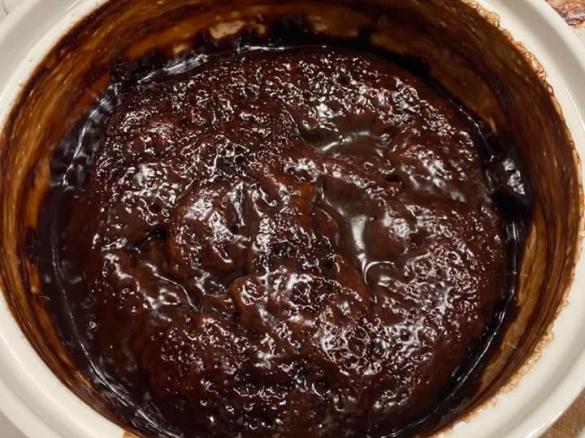 Chocolate self saucing pudding