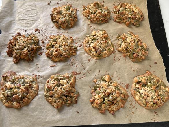 Almond and Cashew Clusters