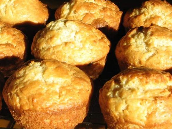 Banana Yoghurt Muffins