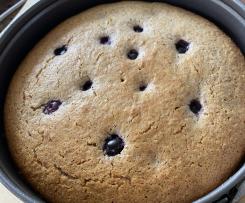 Gluten free berry yoghurt cake