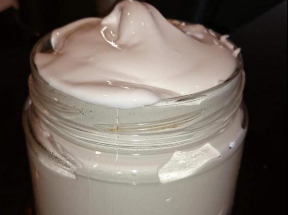 Marshmallow fluff (marshmallow creme)