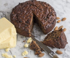 Fruit Cake to Serve with Cheddar